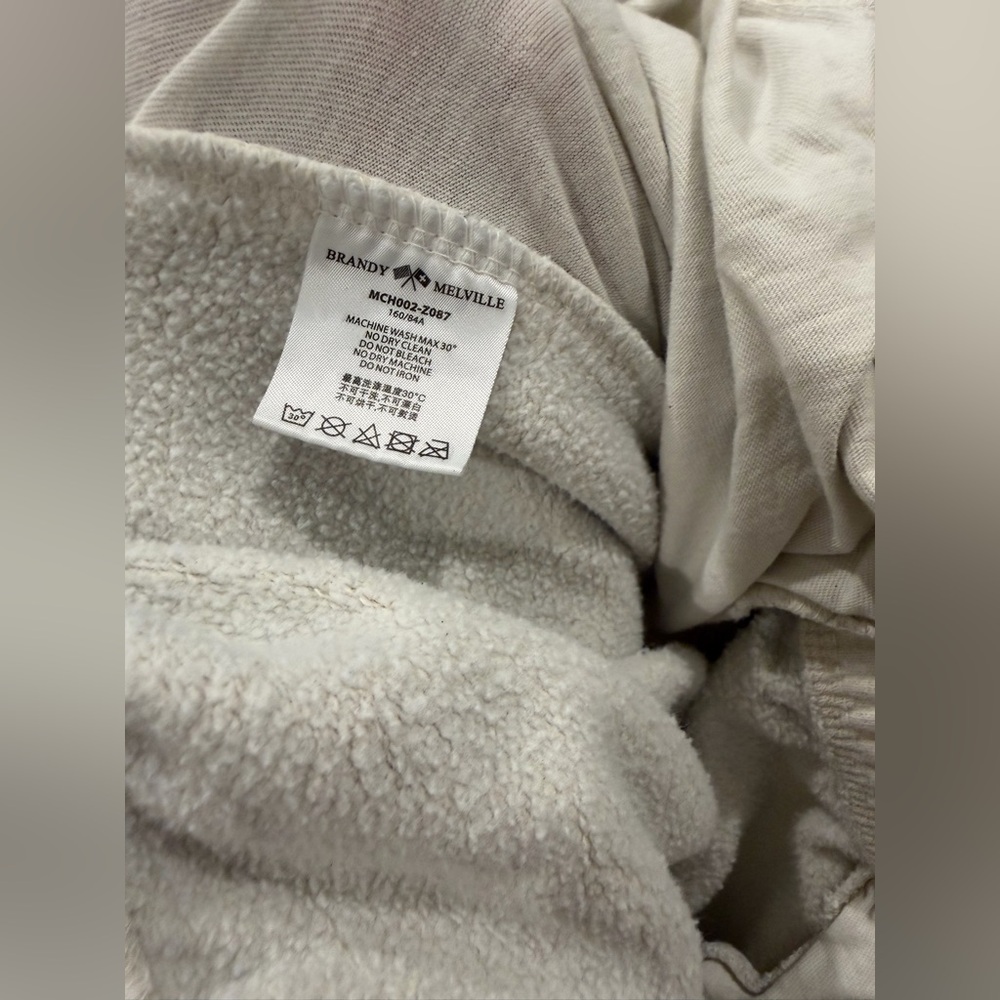 Brandy Melville Cream Sweatpants - Picture 5 of 6